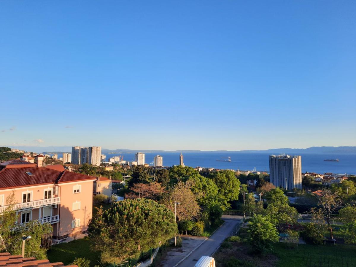 Sea View Later Apartment Rijeka Exterior photo