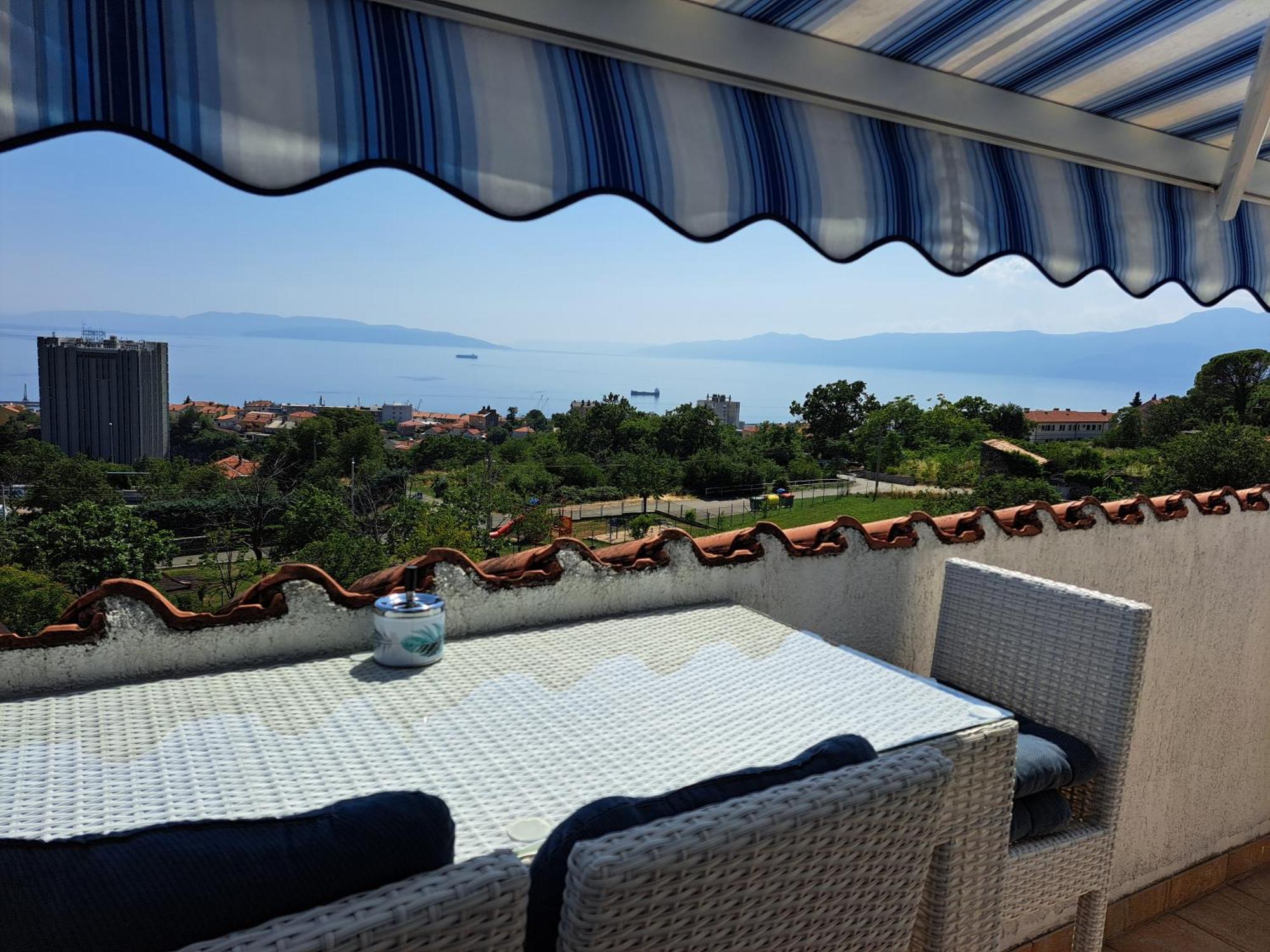 Sea View Later Apartment Rijeka Exterior photo